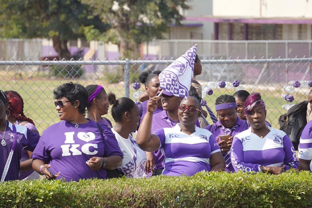 firstglobalbank's tweet photo. The entire KC gang is here 💜💜#FGBChargeUp #GKChamps #PoweredByFGBAffinityCard #ChargeUpYourSchoolSpirit #Champs2019 https://t.co/hObJAbI4r4