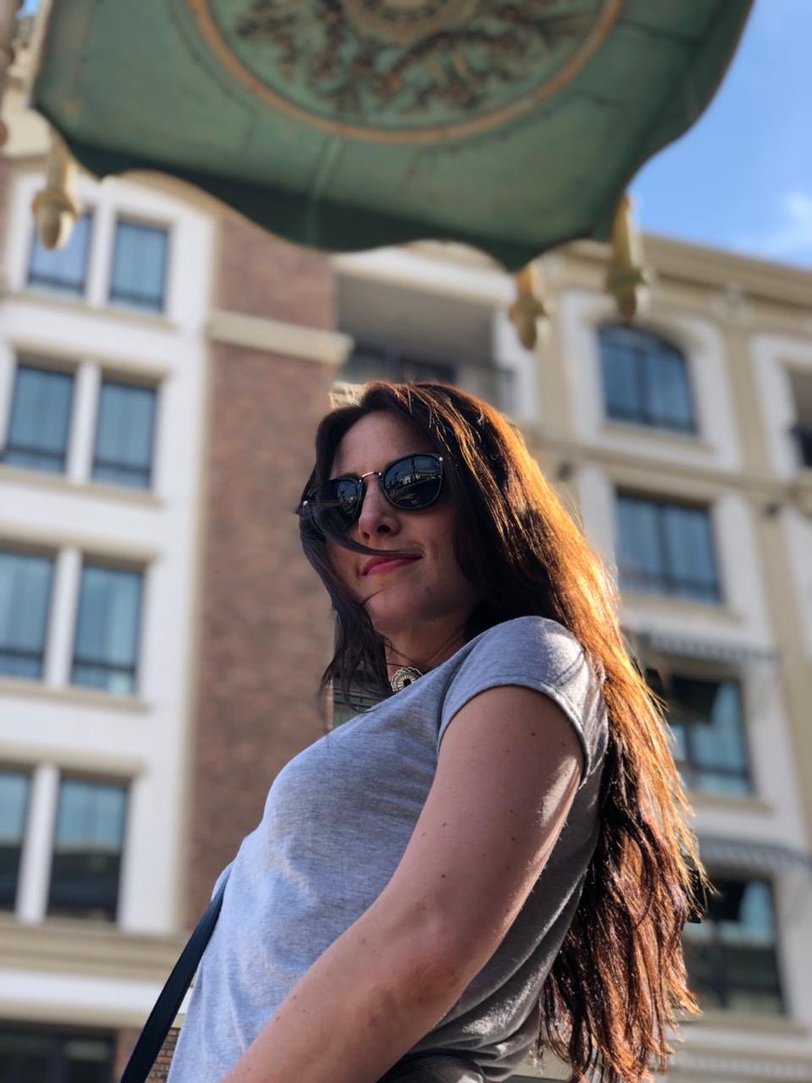 LorenaDelCast's tweet photo. LA https://t.co/2iot2hoXJp