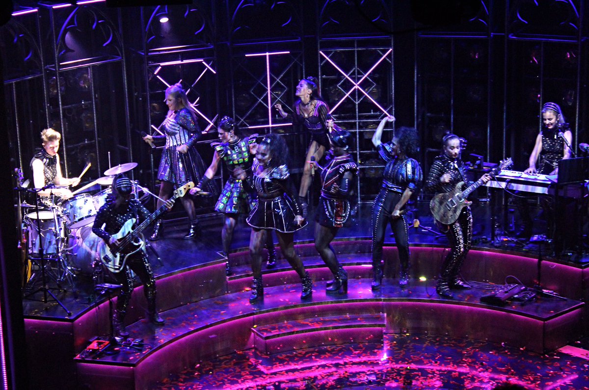 All the love for the ladies in waiting 🎸 @AmyShawGuitar 🎸 <a href="/TerriDeMarco1/">Terri De Marco</a> 🎹 <a href="/KatyRR/">Katy Richardson (she/her)</a> 🥁 <a href="/BeckyBrass/">BeckyBrass</a>