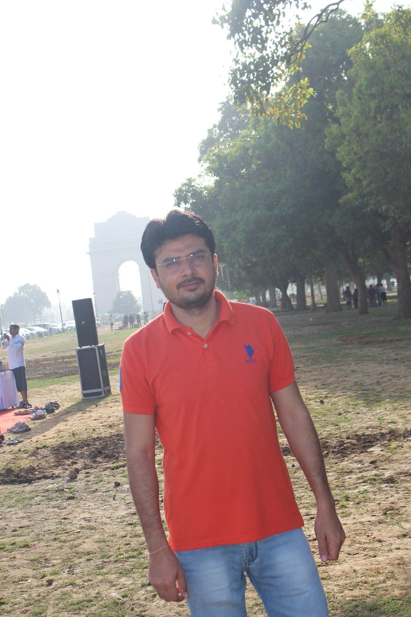offical_ankit's tweet photo. सुबह #India_Gate राजपथ रोड पर BJP दिल्ली प्रदेश अध्यक्ष श्री मनोज तिवारी जी, प्रदेश उपाध्यक्ष श्री श्याम जाजू जी और माननीय सांसद श्री डॉ. उदित राज जी के साथ योग कार्यक्रम में भाग लिया |
#IndiaGate #rajpathroad
#Yoga https://t.co/NBNpsjsEsC