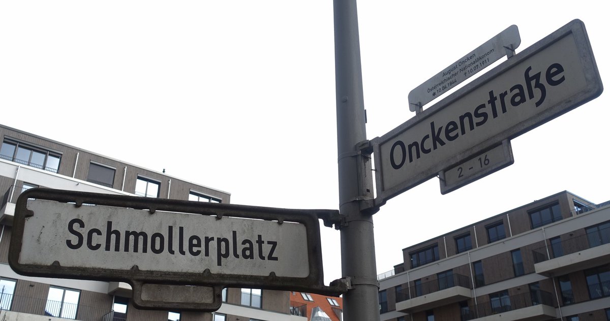 48a\\ The fourth and longest street, the Onckenstraße, is named after the German economist August Oncken (1844-1911). I’m not sure why the street sign says Austrian economist though. The Berlin Wall divided the street into an Eastern and a Western part.