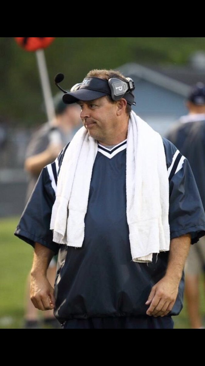 cmiller10001's tweet photo. My dad is 51, pursuing a modeling career, and I’ve never seen him happier. He told me he’s just waiting for a chance to blow up. So, Twitter, meet my dad. https://t.co/g0Zgf5Ureg