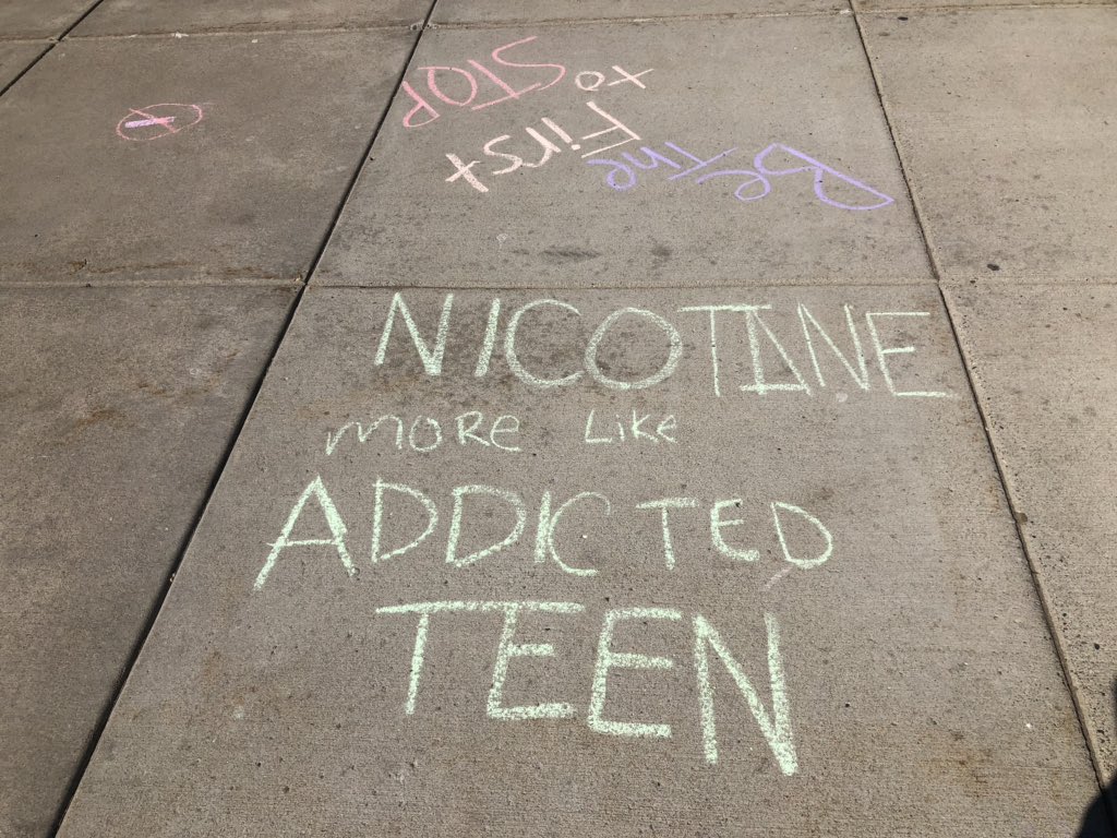 KGraffPE's tweet photo. 7th grade students participating in #KickButtsDay to show all that are walking the sidewalks the harmful effects of tobacco and e-cigs and vaping #HealthMatters #NotAReplacement #BPPSb https://t.co/RgkG6zXzxL