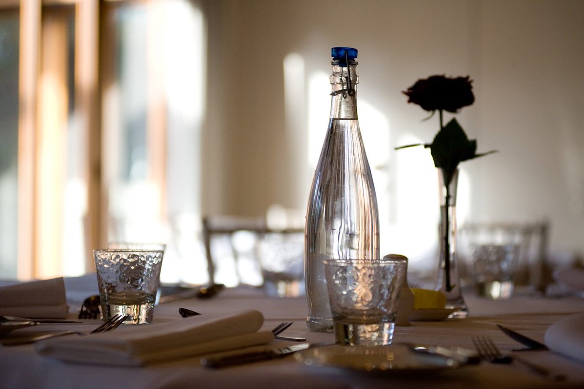 Brasteds's tweet photo. Conferencing at Brasted's ~ We can hold up to 160 delegates in our barn with day delegate rates which offer all sorts of goodies, from fresh croissants and pastries on arrival to afternoon tea and cake! #conferencevenue #daydelegatepackage #eventmanagement https://t.co/3QFhFlk5GY