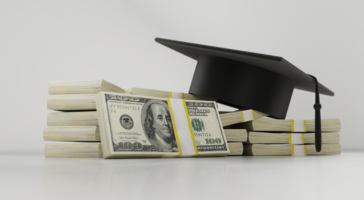 Don't be fooled by confusing financial aid award letters! Here are 5 things you should know: hubs.ly/H0hcjc80