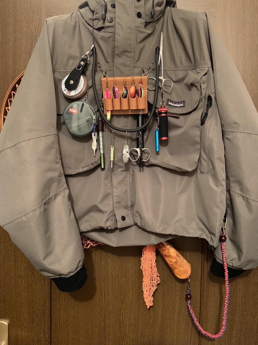 Angler_Ryosuke's tweet photo. 我慢できずに短時間釣行。
ルアーローテーションパッドの使用感も確かめたくて。
使ってみて、実際の使い易さに感動。一番驚いたのはルアー交換するめんどくささがなくなったこと(笑)
#トラウト
#渓流
#ronyear
#someriseleatherworks
#ルアーローテーションパッド
#天狗屋 https://t.co/FqwCzB22de