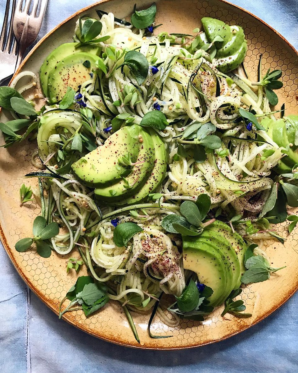 This is not-not pasta 🍝🥒
April Fools!  We are keeping things fresh and green starting off the new month with this not-pasta salad! Filled with zucchini noodles, pickled mustard seeds, buttery avo!
📸:@melinahammer

#TantilloFoods #TantilloFresh #Tantillo #Zucchini #AprilFools