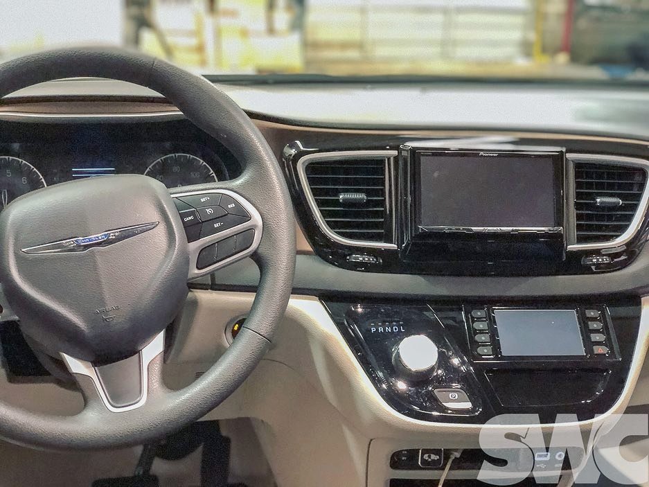 caraudiova's tweet photo. #soundwavecustoms #chryslerpacifica #chrysler #minivan #handicapable #wireless #applecarplay #waze #touchscreen #siri #safedriving #wedoitall #metra @metraelectronics #radio #carstereo #caraudio #mobileelectronics #upgrades #safety #hamptonroads #12volt #757 #norfolkva #chesapeak https://t.co/BZq7SQjVgQ