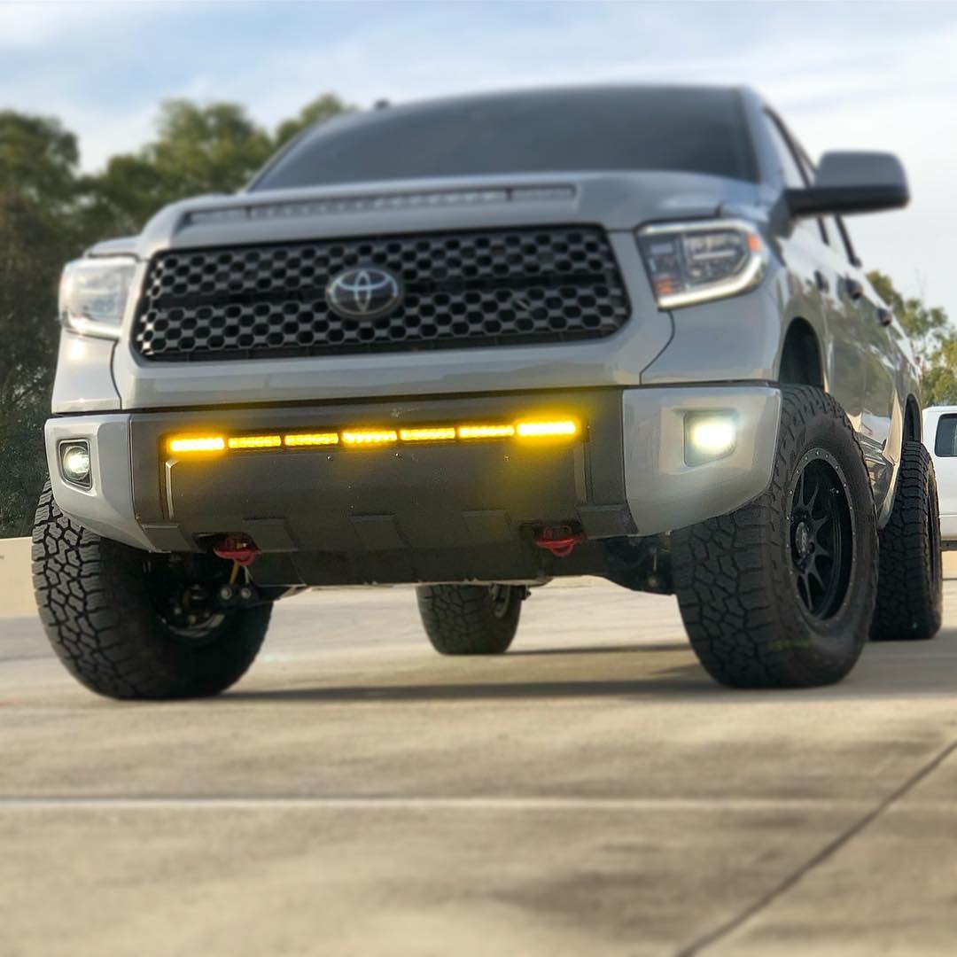 DiodeDynamics's tweet photo. Taking Tundra lighting to the next level 😎 Our Stealth LED Light Bar Kit for the 2014-2019 Tundra allows a 30"" or 42" Stage Series Light Bar to be mounted without ANY cutting or drilling!
#diodedynamics #stageseries #toyotatundra #tundra https://t.co/6HNYsDUNPY