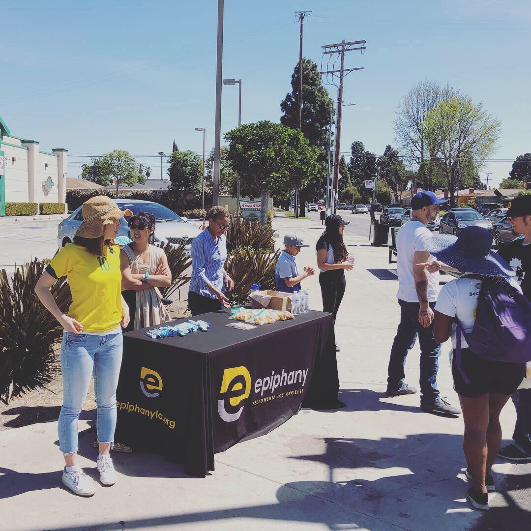 EpiphLA's tweet photo. We hit the block yesterday to serve our community. Grateful for the opportunities that the Lord provided. #church #prayer #service #community #losangeles https://t.co/8rDtfdFyB2