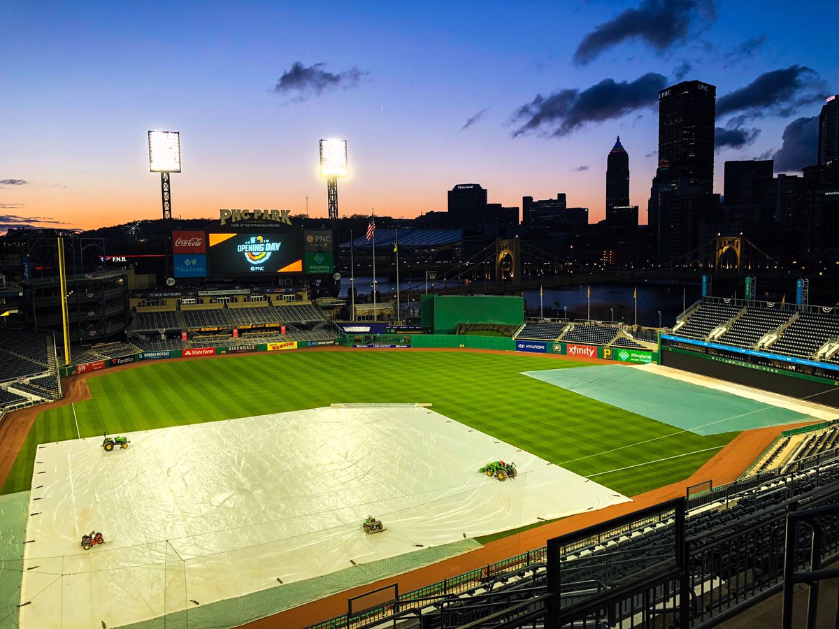 Pirates tweet picture