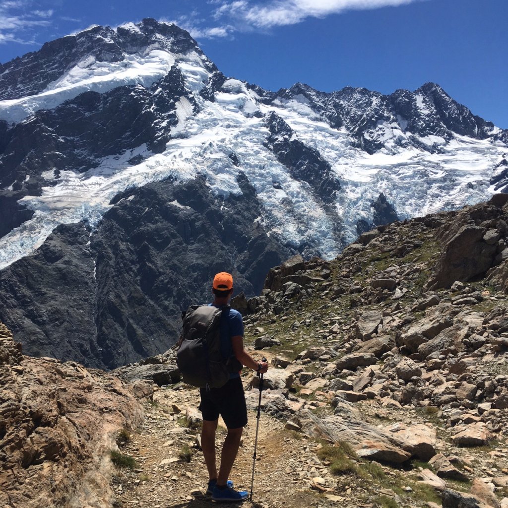 just2hikers's tweet photo. Top 10 Most Challenging Hikes in America https://t.co/b82bxc09JE https://t.co/4Ddqc8xlFL