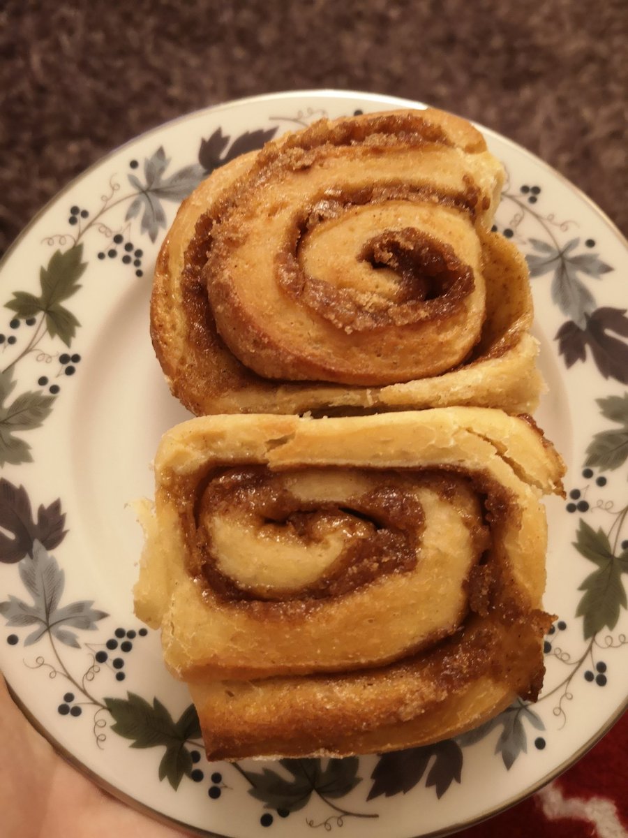 laurenantoniax's tweet image. Loving the cinnamon roll recipe in the breakfast book😍 Thanks @sortedfood can't wait to try more! #sortedclub