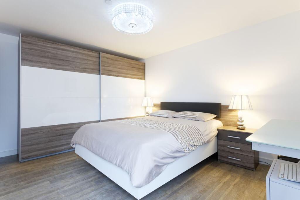 jsestateagents's tweet photo. JS&amp;Co are pleased to bring the the Lettings Market , this stunning Double ensuite room to rent in a Penthouse Apartment in SE13. 
For more information please see the property link below ; 
https://t.co/ZbDDNTGAcI… Or call our Lettings Team on 02071838335 today! https://t.co/HQLkbipC7L