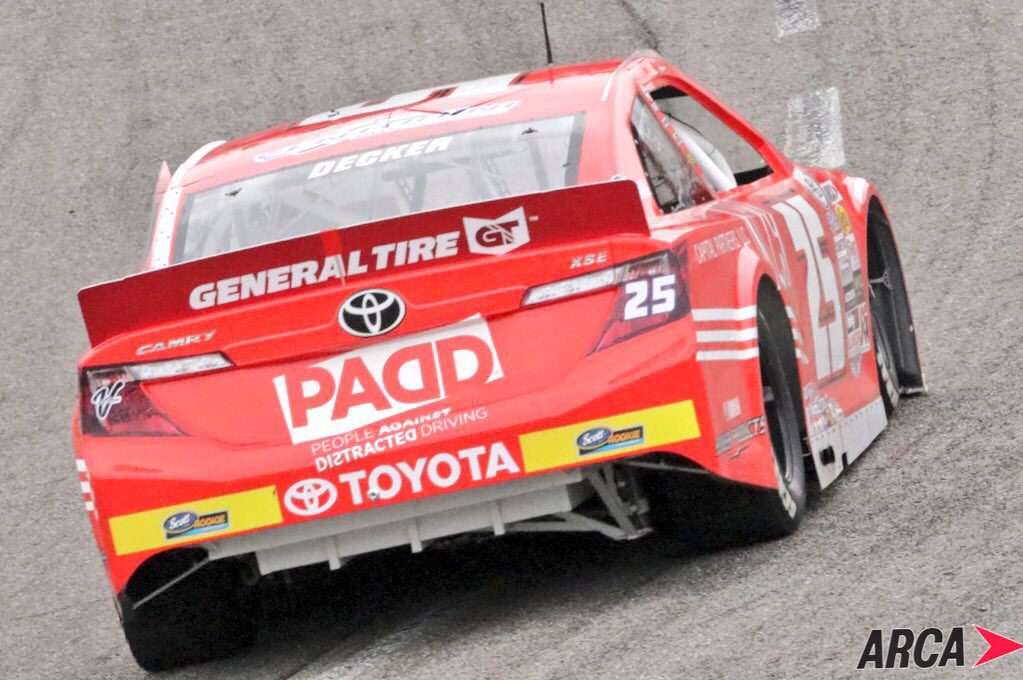 Every day, at least nine Americans die and 100 are injured in distracted driving crashes. Don’t be a statistic!  

 April is Distracted Driving Month 📵 
          
RT/♥️ to Show Support &amp; Save Lives!