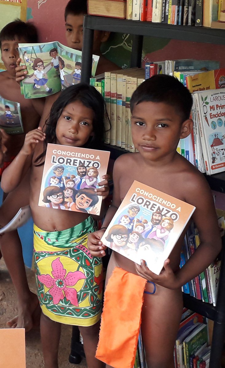 OirEsVivir's tweet photo. Los niños de la Comunidad Emberá Drúa en el #ParqueChagres recibieron la donación de 20 libros de nuestro cuento #ConociendoALorenzo en una hermosa actividad de visita que realizó #MafaMoya, amiga de FOV, a esta comunidad. https://t.co/wJ0qdzdtHa