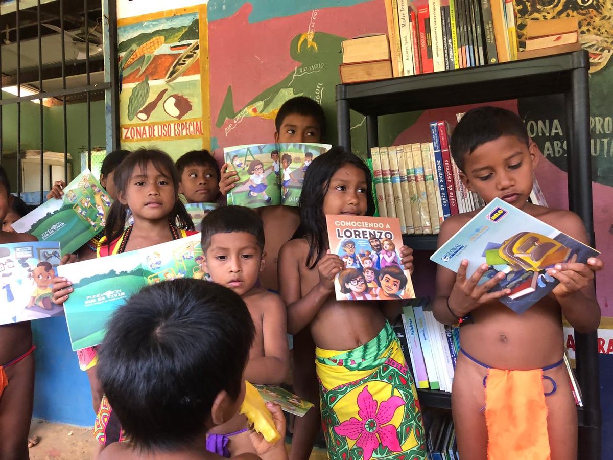 OirEsVivir's tweet photo. Los niños de la Comunidad Emberá Drúa en el #ParqueChagres recibieron la donación de 20 libros de nuestro cuento #ConociendoALorenzo en una hermosa actividad de visita que realizó #MafaMoya, amiga de FOV, a esta comunidad. https://t.co/wJ0qdzdtHa