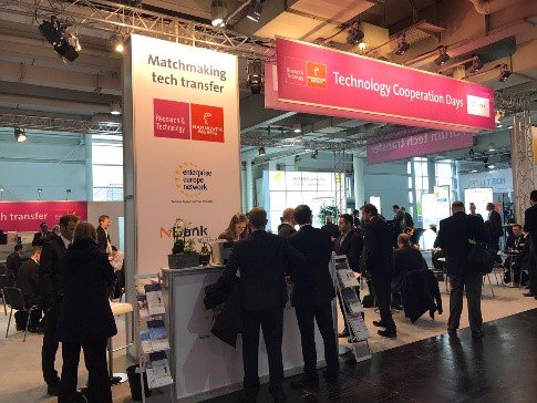 EEN_Hessen's tweet photo. This week EEN is at @Hannover_Messe with more than 620 businesses and stakeholders. At the #TechnologyCooperationDays innovative companies and R&amp;D actors forge new partnerships https://t.co/y3tRoZU75g  #EENCanHelp @EEN_Deutschland #EENcanhelp #EEN_Hessen https://t.co/cfskS5xADm