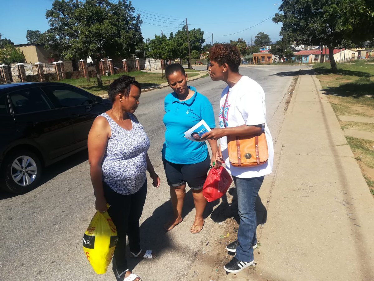 LanceGrootboom's tweet photo. ACDP NMB out on the streets in Uitenhage doing door to door.
#VoteACDP
#UniteBuildGrow https://t.co/CPL9UJDv6w