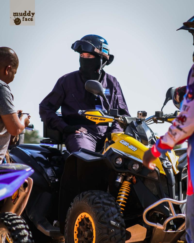 MuddyFaceBW's tweet photo. No mud getting onto that face ๐
#Botswana #MuddyFaceBotswana #Motocross #MuddyFace https://t.co/IiaecDjc1O
