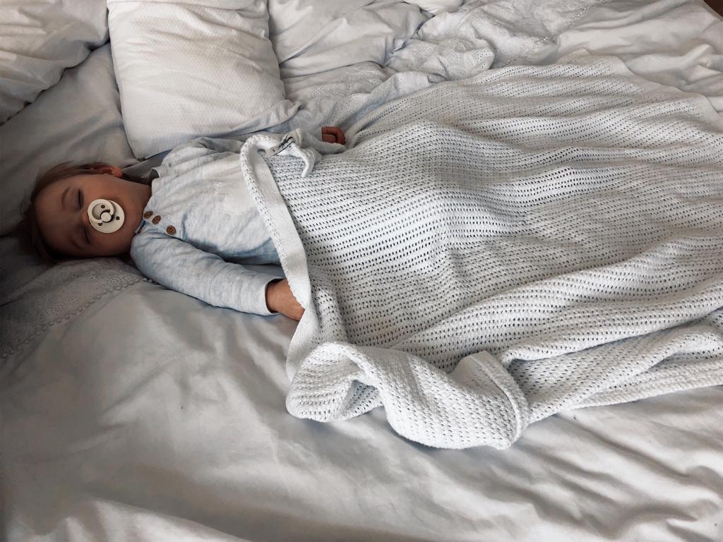 abeille cellular blanket