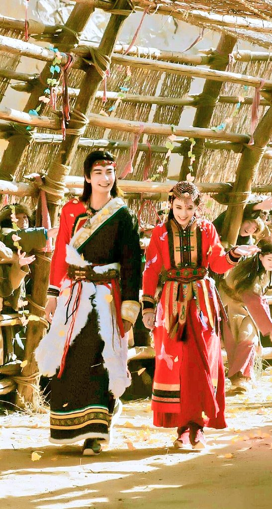 oranges_Su's tweet photo. missing them the grand red #东宫 #GoodbyeMyPrincess #彭小苒  #pengxiaoran #ChenXingXu #陈星旭 https://t.co/sS15Tnn5Ly