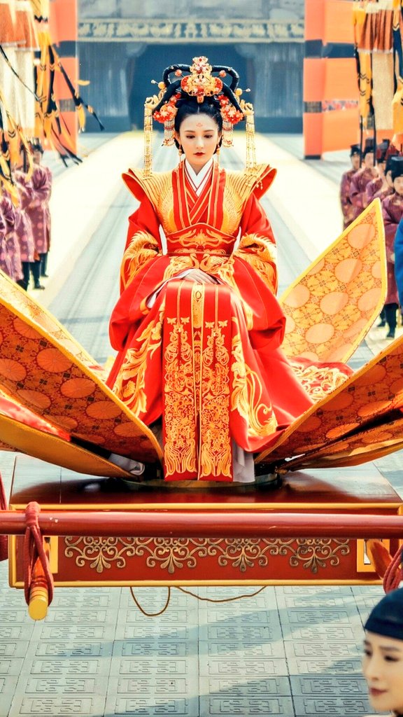 oranges_Su's tweet photo. missing them the grand red #东宫 #GoodbyeMyPrincess #彭小苒  #pengxiaoran #ChenXingXu #陈星旭 https://t.co/sS15Tnn5Ly