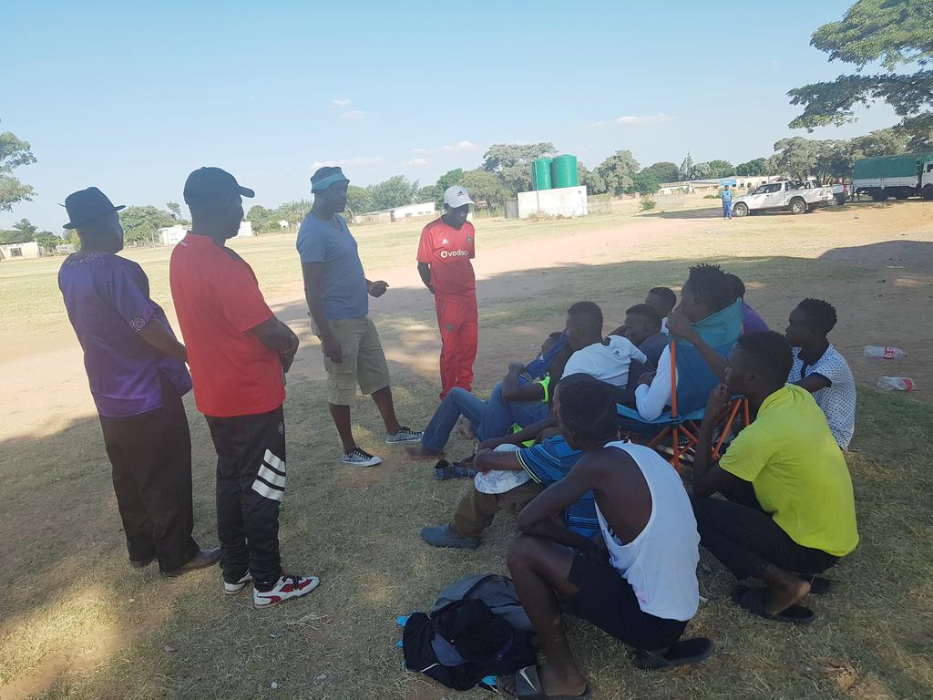 MagentsMotale's tweet photo. Addressing the youth of Marapyane about the rules of the game https://t.co/nNUx7SMjoo