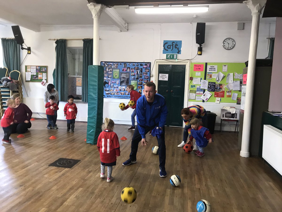 brighterbunnies's tweet photo. Another fun #intergenerationalactivity session @Football1stAcad we were all hot and sweaty when we finished #getboltonmoving @_thedailymile https://t.co/VsDIS56BRR