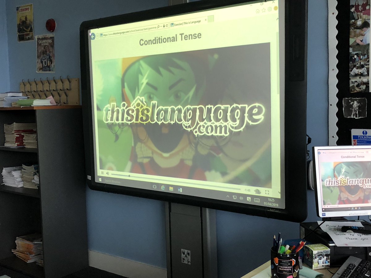 SCHSModLangs's tweet photo. Chiara’s in charge of the grammar training! #thisislanguage.com https://t.co/gC8KyRRKIH