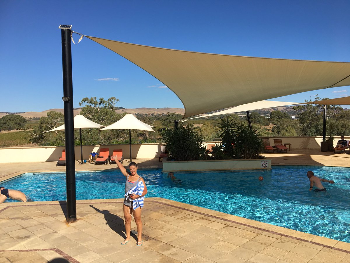 KJ_AUS's tweet photo. #MercerSuperCycle19 and no photos of Lycra today. Afternoon in the stunning @NovotelBarossa, followed by dinner in the @yalumba dining room.  Almost worth riding a 💯 km for 😂🚴‍♀️🚴‍♀️ https://t.co/3T5lC0iFtd
