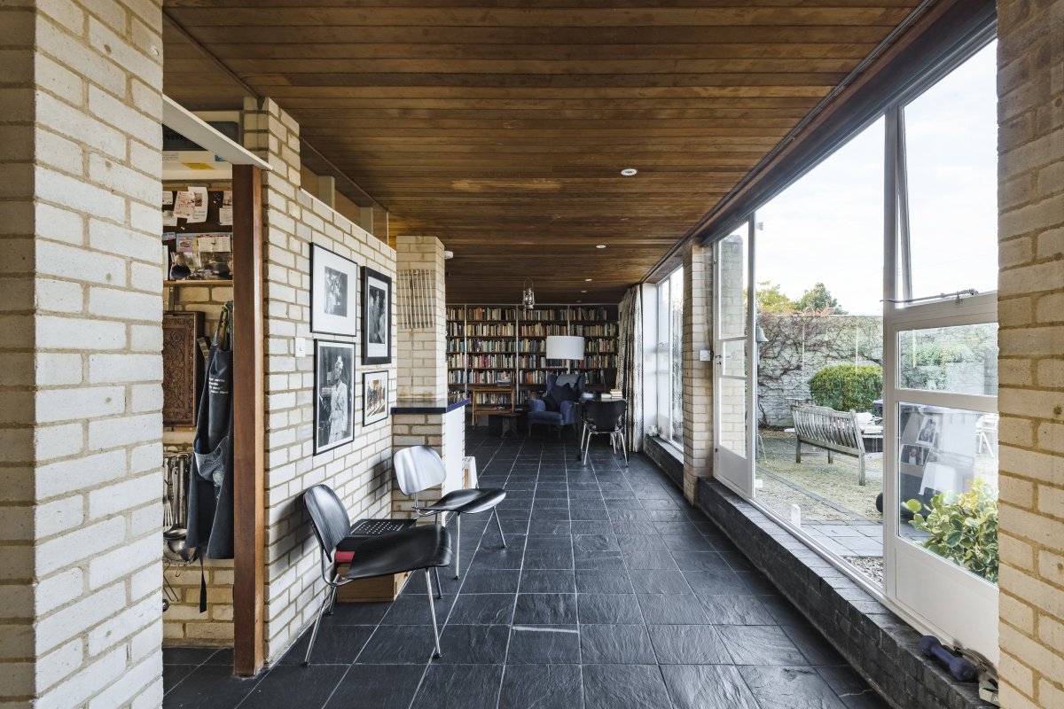 Think your home would be the perfect fit for The Modern House? Get in touch now to book a valuation. 
Click here for more information on selling your home with us: bit.ly/2HavtKX