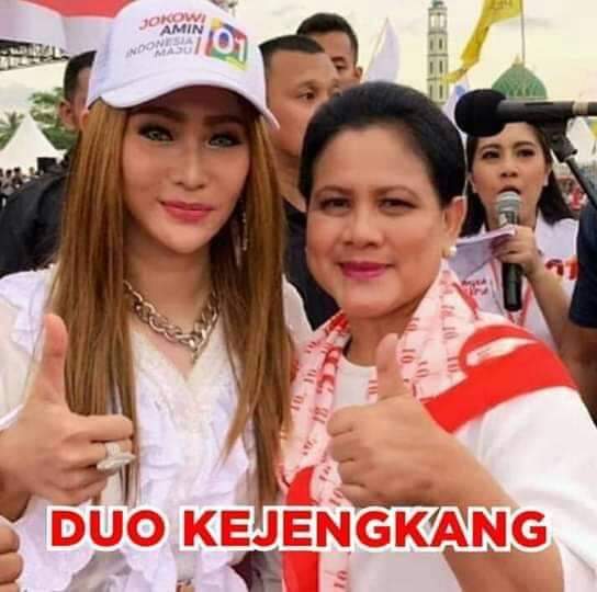 PetugasH's tweet photo. @Dennysiregar7 broo nih biduan baru...
DuO Kejengkang

Goyangan nye deblak kebelakang... https://t.co/NdW29VrHU2