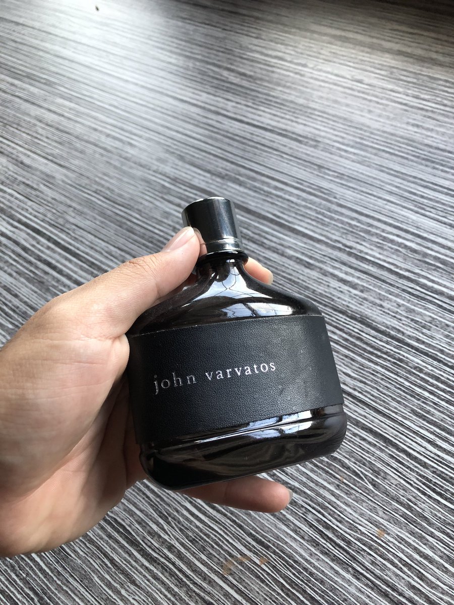 John Varvatos. Classy, and it reminds me of my dad a lot hahaha. Sweet and a bit classic but not too much. Best 8/10