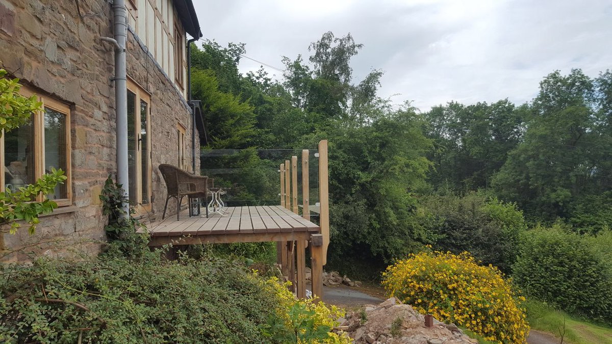 Make the most of this amazing weather with bifold doors, new French Windows or a outside ‘room’! We’re always happy to chat through ideas #herefordhour