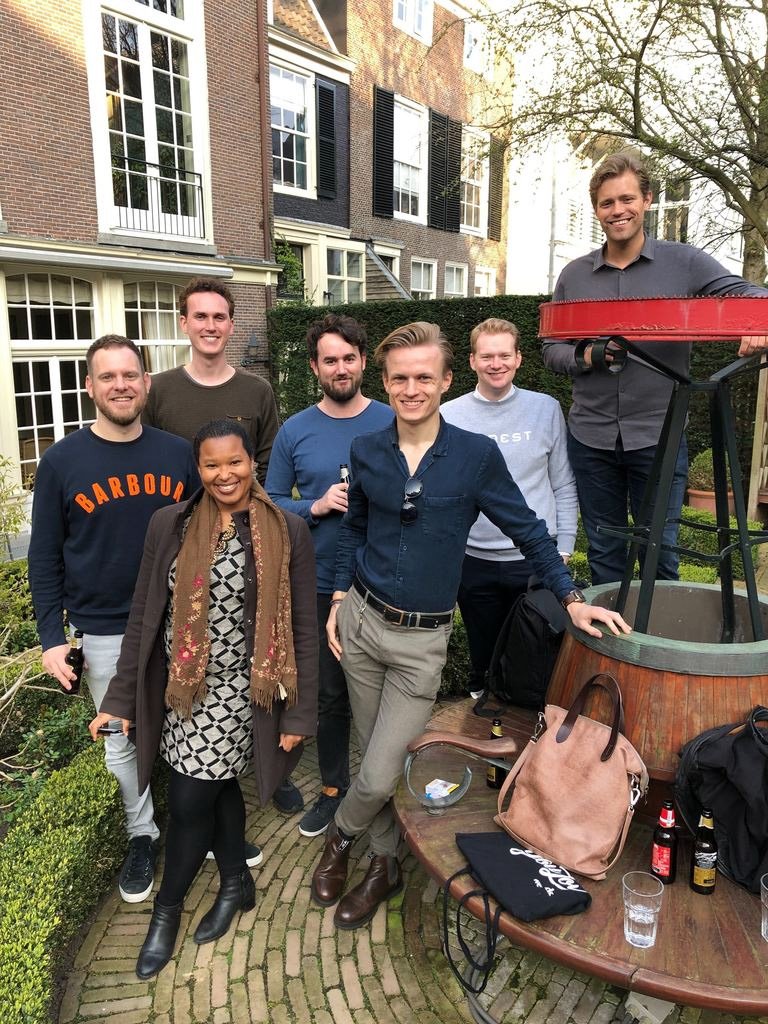 HelloMaas's tweet photo. We held our first HelloMaaS packages workshop last Friday. Very engaging conversation and nice drinks in our backyard. #socialmedia specialists, #performancemarketers and #strategists come join next times: https://t.co/CL3bzSw1Dq https://t.co/c8oZEjej6g