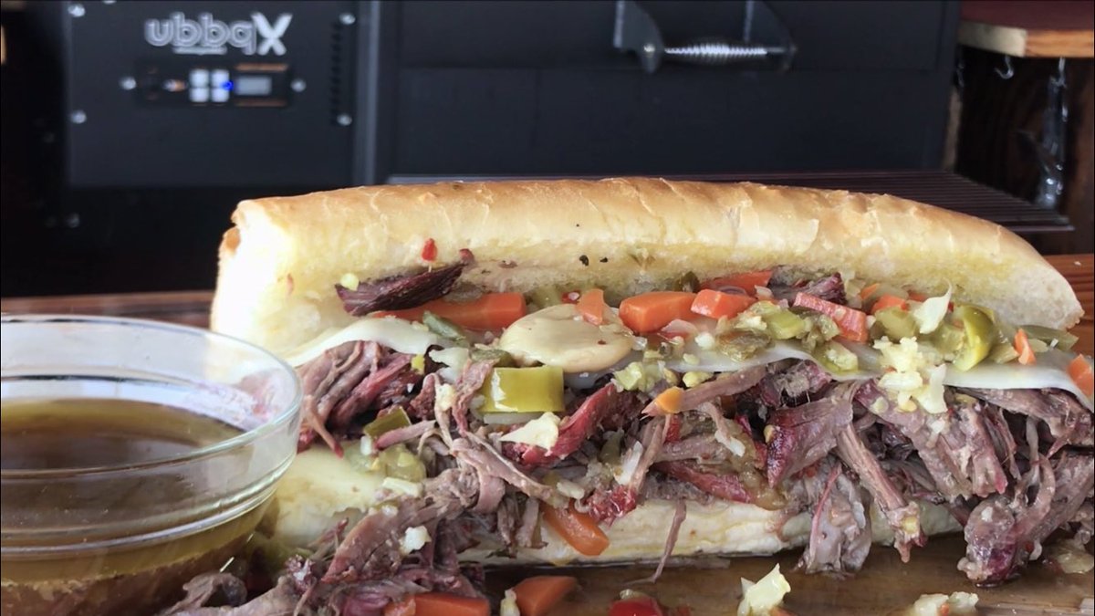 UnhingedBBQ's tweet image. Smoked Italian Beef Sandwich on the @yodersmokers YS640. #yoderflavor #yodersmokers #sandwich 
Video Recipe here: youtu.be/NWyJ_4FmFGM