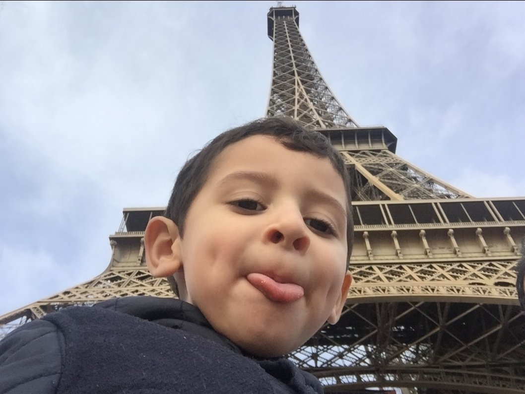 valentinmolina's tweet photo. @alanxelmundo La mejor foto de la torre🤗 https://t.co/QAwHTGBYLi