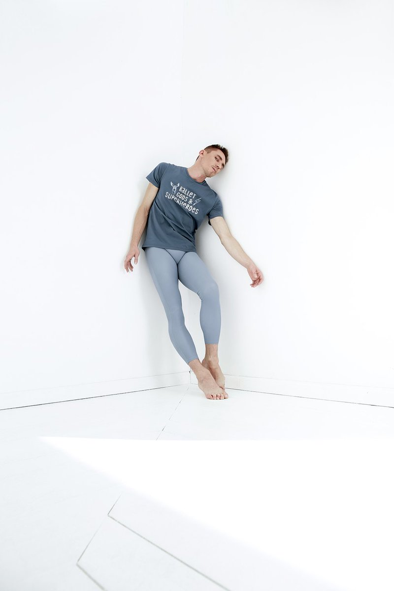 BALLETMANIACS's tweet photo. We remember the lovely days of the creation of our collaborative collection with Igor Kolb ❤️❤️❤️, and we are happy to celebrate a new week !!! 🍀🍀🍀
Men's collection BALLETMAN
⚡️IGOR KOLB & BALLETMANIACS⚡️ in stock!
📸 Mariia Kulchytska 😘
#balletwear #balletman #maledancers https://t.co/nwm0EO3VEg