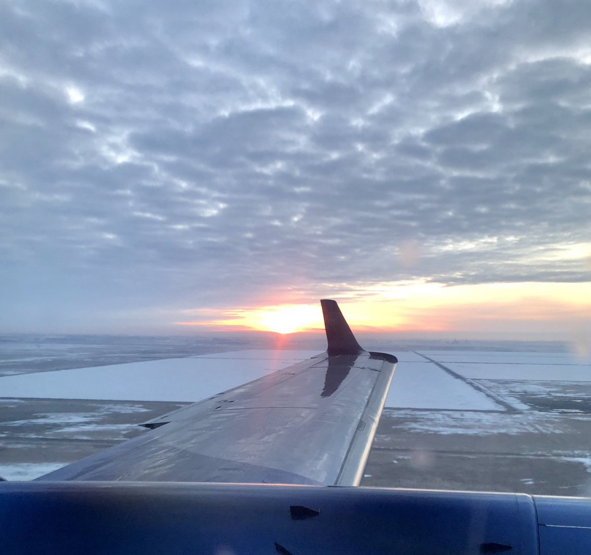 candacegranberg's tweet photo. Beautiful sunrise on the way to outreach clinic in #NorthDakota with @PedsOrthoGirl. #pediatric #urology #orthopedics @MayoUrology @MayoClinic @MayoClinicKids https://t.co/MYVdoubXVw