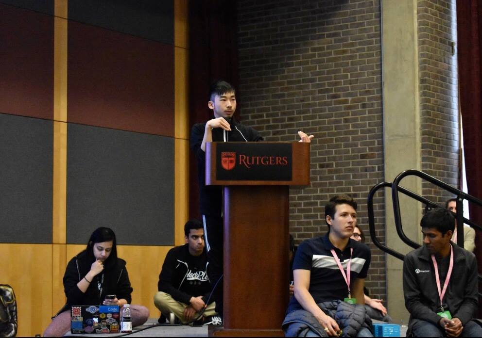 BrandonYuRU19's tweet photo. Professionally, I am &amp; will be a software dev with a focus on frontend design, as well as a capable leader. For 4 years, I ran a large event called HackRU where hundreds of students created tech projects over a weekend. I will be graduating w/ a BSc. in Comp Sci #dcim353a #txc19 https://t.co/9WTErM1KSI