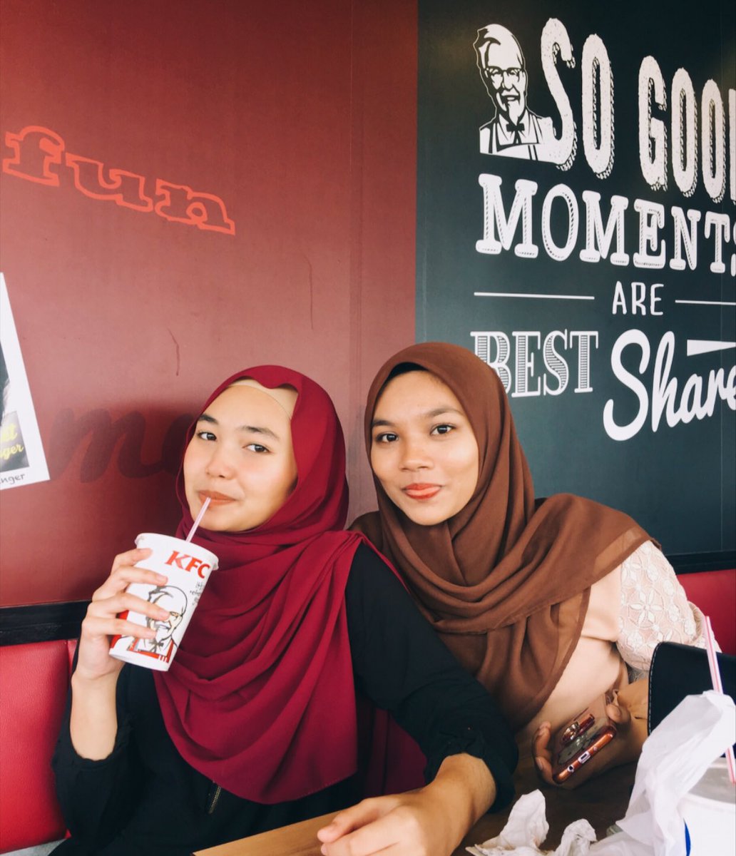 ainsymm's tweet photo. Girlfriends are important too💗. Reply this tweet with pics of your bestfriends <3 https://t.co/wOadj3W1sw