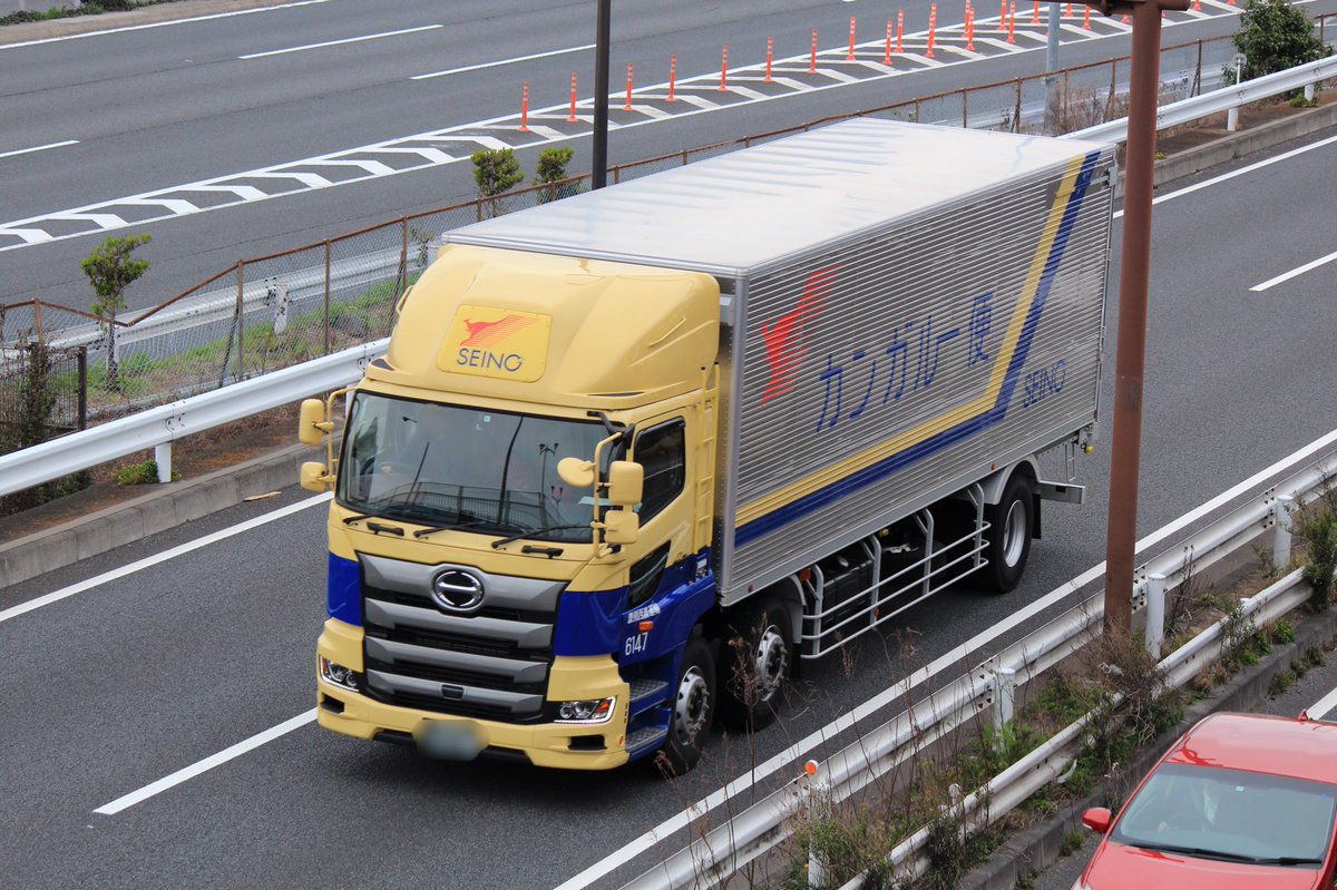 わかしお 今日撮影した西濃運輸のトラック 東海西濃運輸 日野プロフィア 新型 西濃運輸 日野グランドプロフィア 前期 幌ウイング 濃飛西濃運輸 日野プロフィア 新型 三重西濃運輸 日野レンジャー 新型 西濃運輸も新型が増えてきましたね