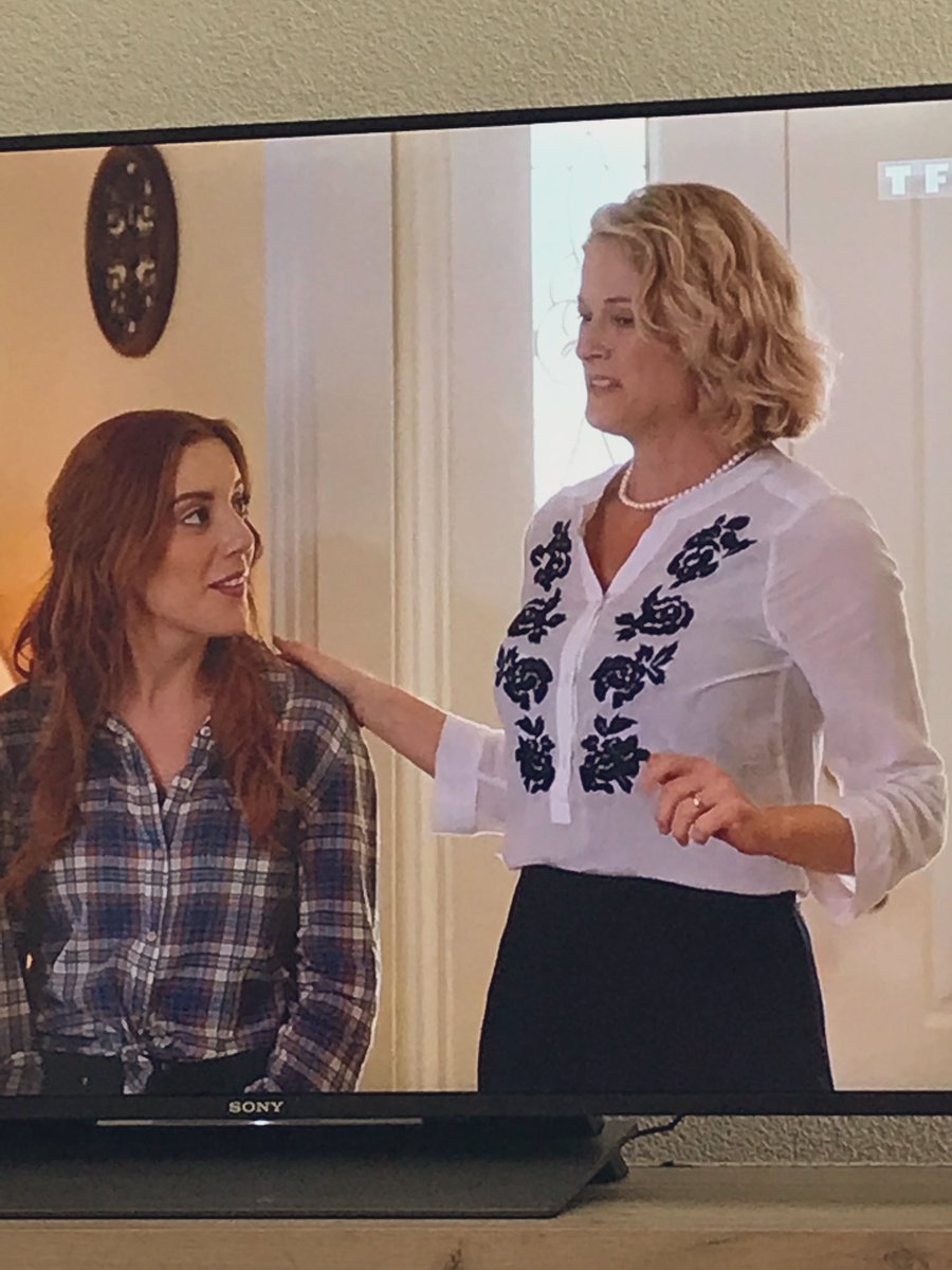 smaia89's tweet photo. Of course I’m not okay, how could I be, with @TeriPolo1 on my screen?!? #DeadlySwitch rocking my tv atm 😍❤️ #cocoforTeri https://t.co/zFJ4FxYl31