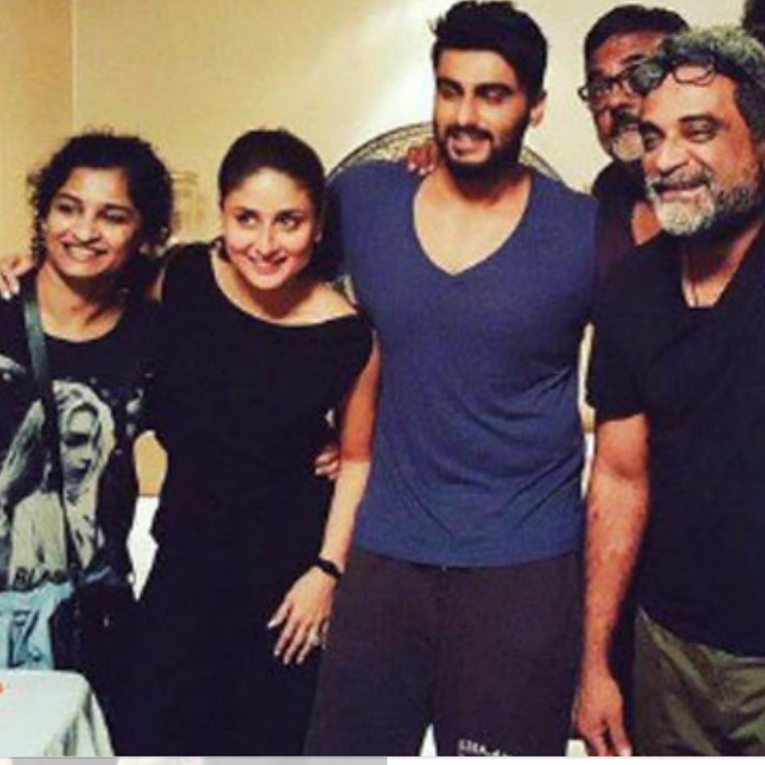 ArjunKapoorCafe's tweet photo. “ The woman inside me loves that I did this film, the man inside me must always remember why I did this film”
@arjunk26 's Caption on his post is everything..🙌🏽🌟💙🙏🏽
Touched by ur words Arjun💜👌🏽
#EqualityIsEverything #3YearsOfKiAndKa #KareenaKapoorKhan #RBalki https://t.co/xLhKZWWOE3