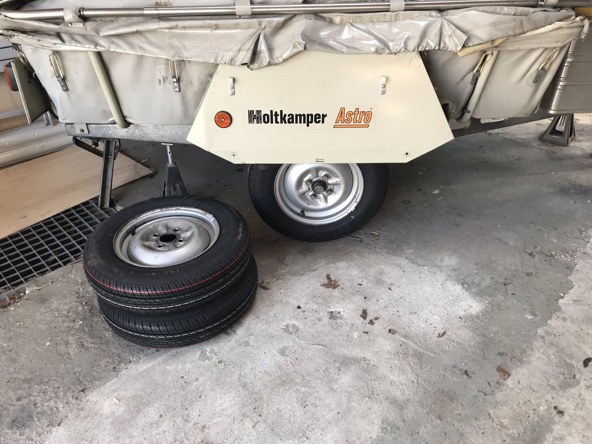 huurjevouwwagen's tweet photo. Nieuwe bandjes #2019 #vouwwagen #holtkamper #astro #huurjevouwwagen #bandjes #nieuw #camping #explore #kamperen @huurjevouwwagen https://t.co/3dRRvoBTgm