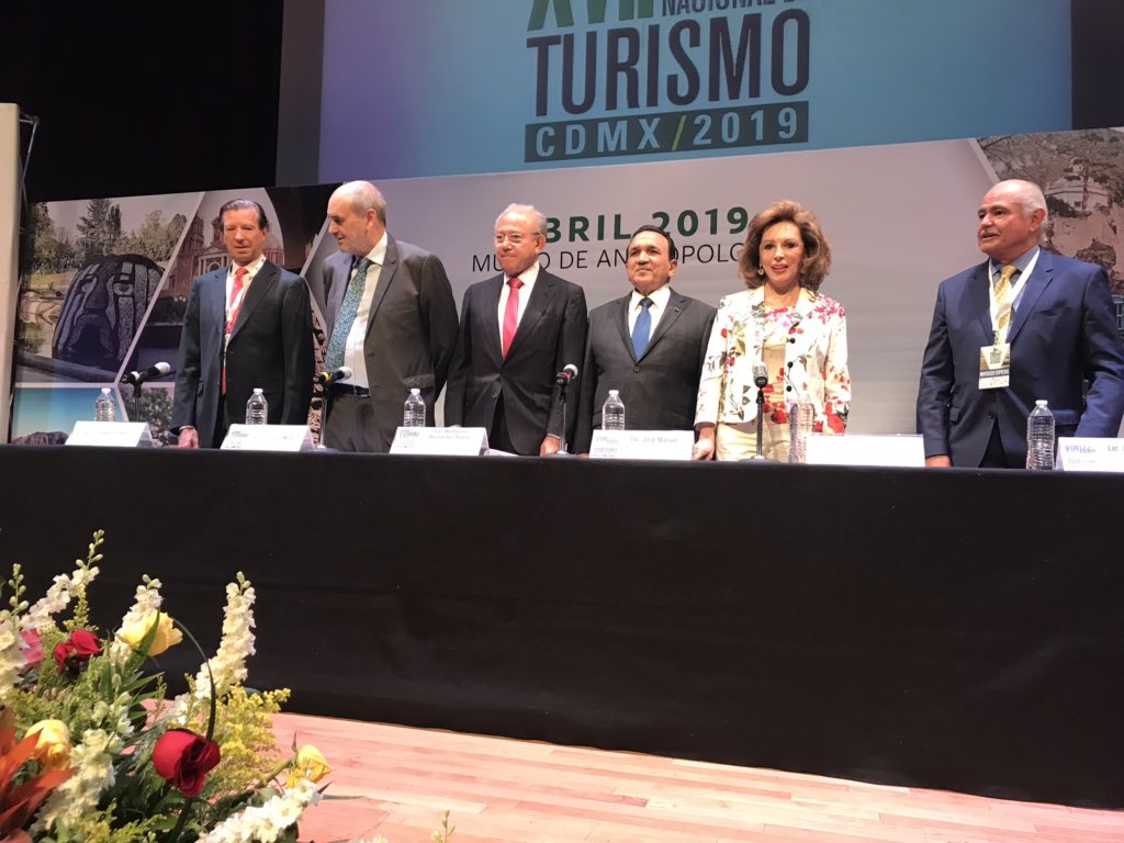 Estamos en el inicio del XVII <a href="/foronalturismo/">Foro Nal. de Turismo</a>  Si se pudo! Felicitaciones!! <a href="/sectur/">SECTUR</a> <a href="/CarlosJoaquin/">Carlos Joaquín</a> <a href="/sunsetworldnet/">Sunset World</a> <a href="/lalegre/">Luis Alegre</a>  <a href="/oscarespinosav/">Oscar Espinosa V.</a> <a href="/rodamarro/">Romarico Arroyo</a> @RFQR <a href="/AgustinBarriosG/">Agustín BarriosGómez</a>