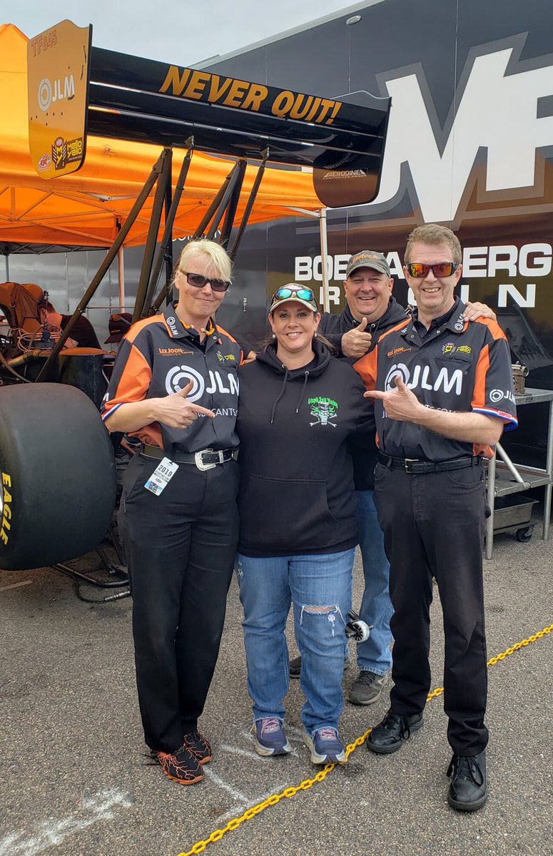 LexJoon's tweet photo. #FanMonday We Love our Fans, they stick with us through our challenges and wins #NeverQuit @OfficialACDelco @NHRA https://t.co/acpCQ6xhUm