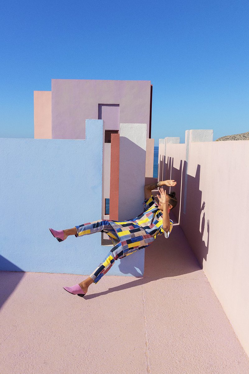 AestheticaMag's tweet photo. The April / May edition is now available. Issue 88 is entitled 'Time for Change.' It is a  celebration of the human spirit, providing a moment of hope in the chaos of our world. Featured: @_DesertX @iSaloniofficial @_Diffusion. Cover image: @TropicoPhoto. https://t.co/yVGbgvQZMe https://t.co/C3xaPdVMVB