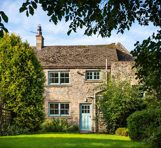 colourstandards's tweet image. Feeling more Spring-like? What better way to start the week than with this
leafy pic showing our luxury paint used on an exterior in Sky Blue.
#britishcolourstandard #luxurypaint #colour #decorating #decor #madeingreatbritain
ow.ly/4RII30oh57H